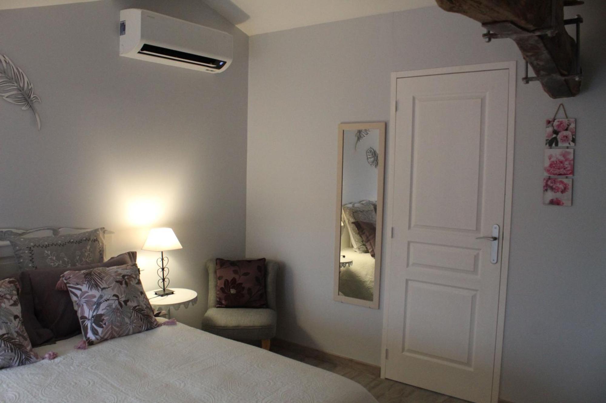 La Douce Charentaise Bed & Breakfast Merignac  ภายนอก รูปภาพ